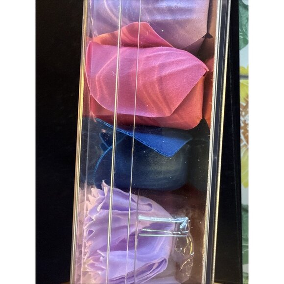 NEW Alchemy Soap Petal Therapy Bath Flower Rose Hibiscus - Picture 5 of 7